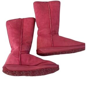 EMU size 10 pink suede boots fully lined with genuine shearling super warm